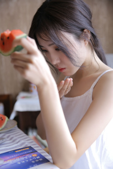 女老师2在线